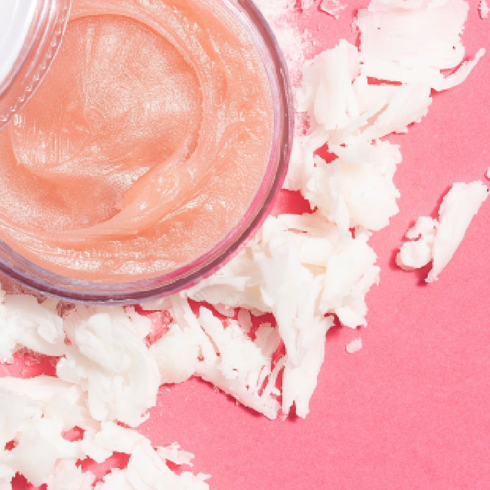 body-blendz-lip-scrub_model-01-min