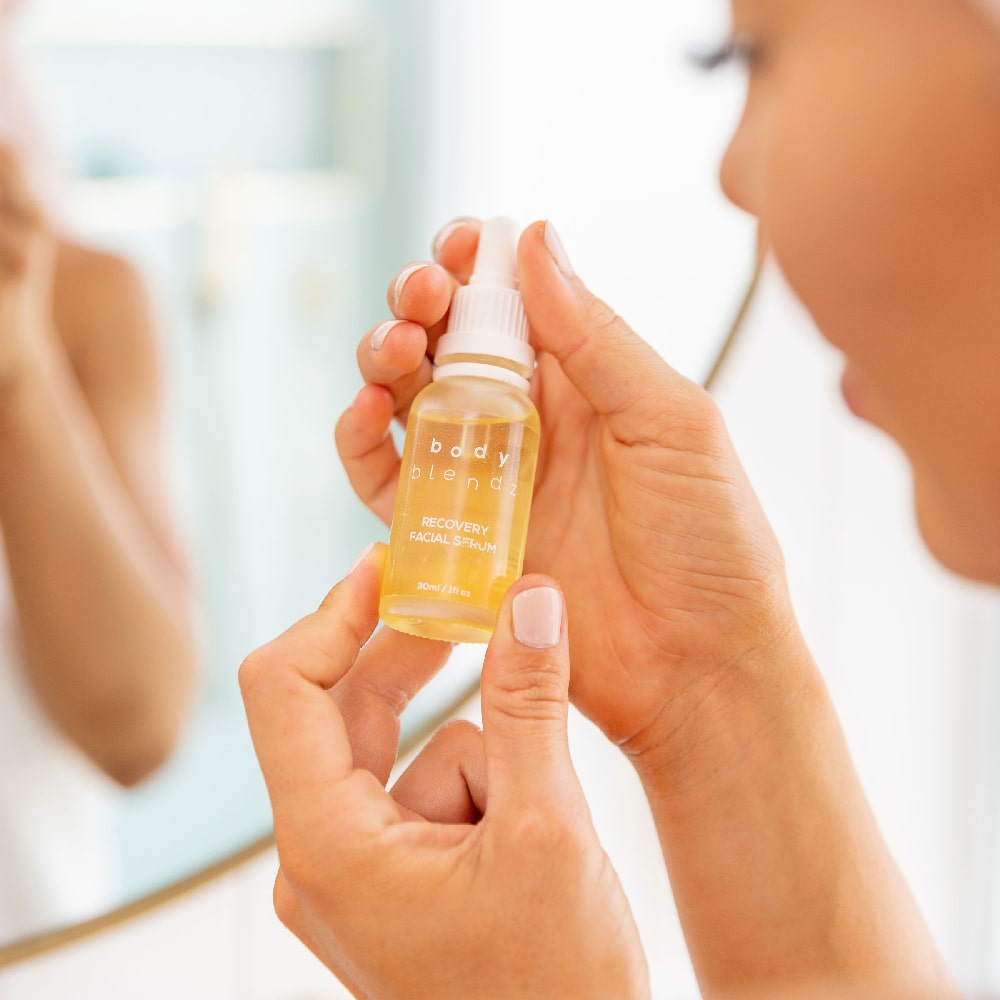 body-blendz-recovery-face-serum_model-02-min