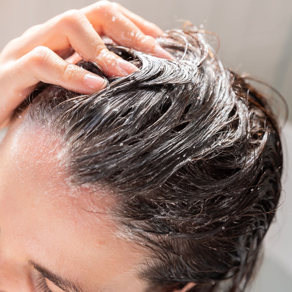 body-blendz-scalp-hair-scrub-shampoo_model-02-min