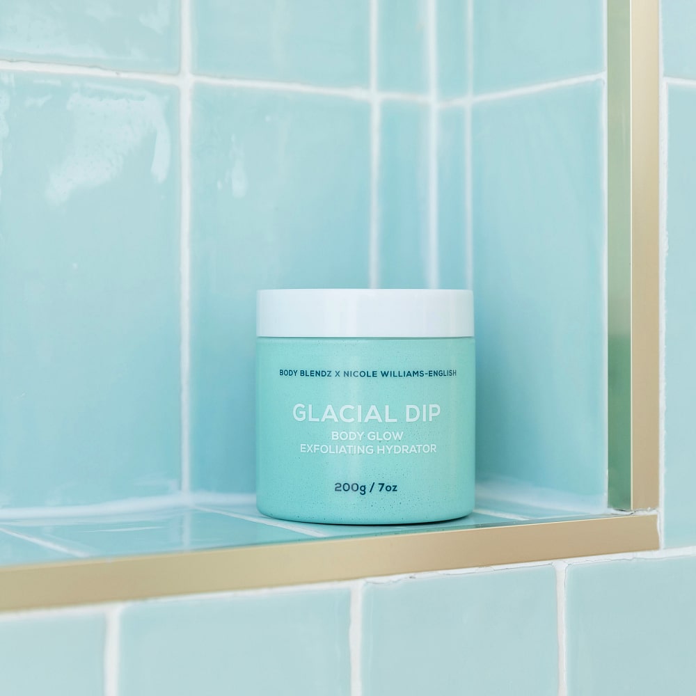 body-glow-exfoliating-hydrator_model-03-min